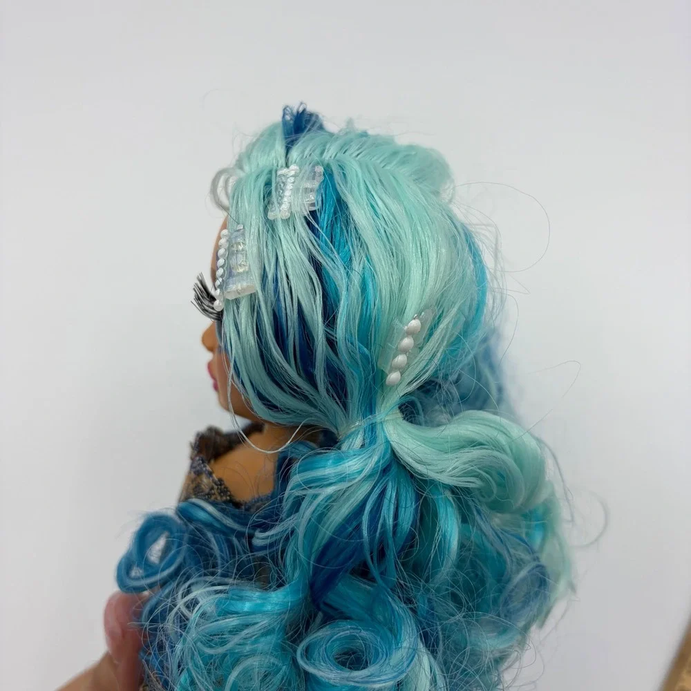 Rainbow High Skyler Bradshaw Blue Hair Doll Denim Dress Series 1 11 inch
